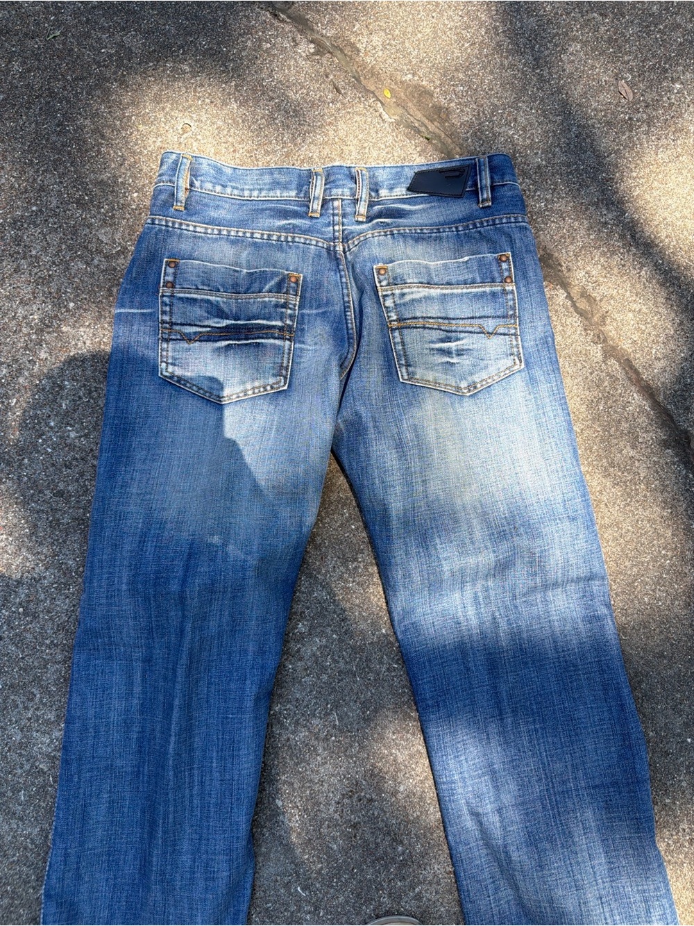 Diesel Larkee Style Jeans – Men’s 32 | Straight Leg Distressed Wash - Picture 3 of 6